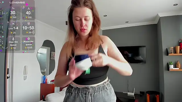 jessica tenderly online show from October 27, 2025, 2:29 pm