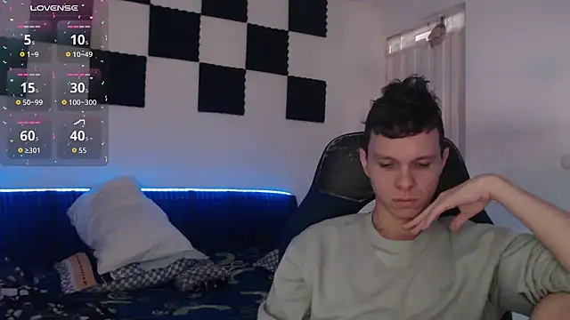 bryamado69 online show from November 19, 2025, 5:24 pm