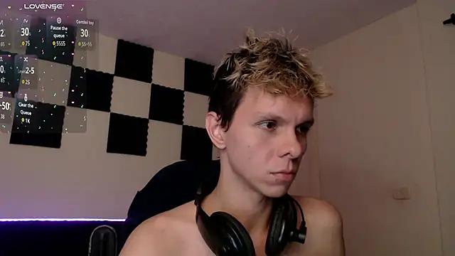 bryamado69 online show from October 5, 2025, 7:32 am