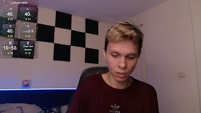 bryamado69 online show from September 16, 2025, 3:07 am