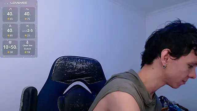 bryamado69 online show from February 9, 2026, 2:42 am