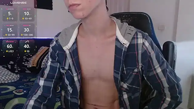 bryamado69 online show from November 13, 2025, 11:47 am