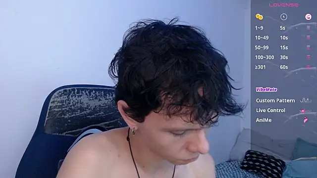 Snapshot of bryamado69 chatting on May 20, 2026, 9:28 am bryamado69 online show from May 20, 2026, 9:28 am