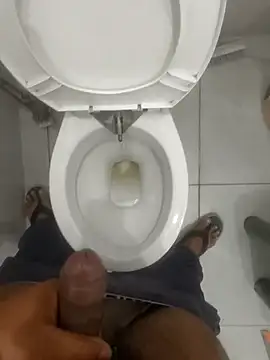 Snapshot of Gururonny07 chatting on February 28, 2026, 1:27 am Gururonny07 online show from February 28, 2026, 1:27 am