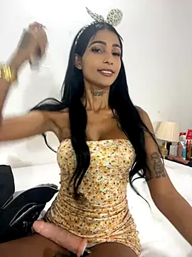 Antonellasmith00 online show from October 18, 2025, 12:51 pm