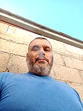 shzyz online show from October 15, 2025, 9:45 pm