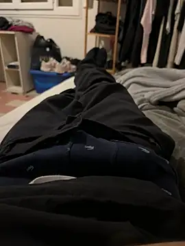 pignoufe online show from March 25, 2026, 8:41 pm