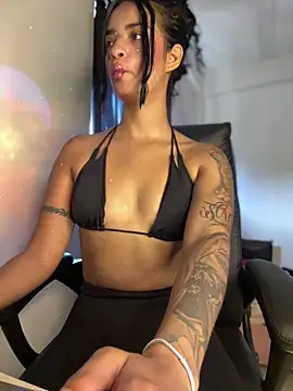 Laura fernandezII online show from March 16, 2025, 3:39 pm