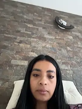 Laura fernandezII online show from November 30, 2025, 11:22 am