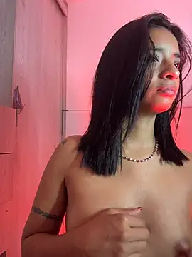 Laura fernandezII online show from April 9, 2026, 6:30 am