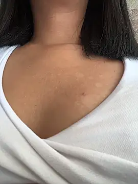 Snapshot of Laura_fernandezII chatting on February 22, 2026, 1:35 pm Laura fernandezII online show from February 22, 2026, 1:35 pm