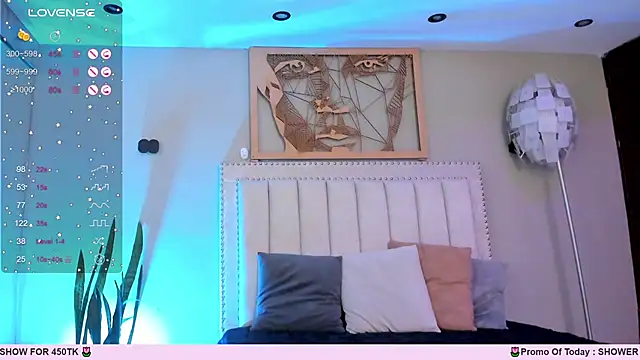 LenaRuiz  online show from March 18, 2025, 6:17 pm