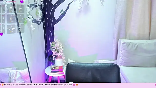 LenaRuiz  online show from November 27, 2025, 12:05 pm