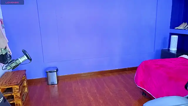  sharlotte777 online show from October 15, 2025, 2:25 pm