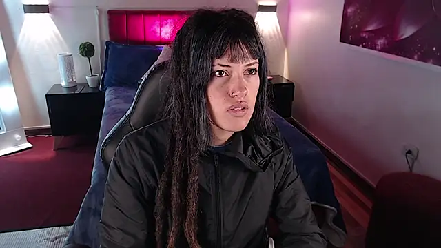  sharlotte777 online show from March 17, 2025, 1:18 pm