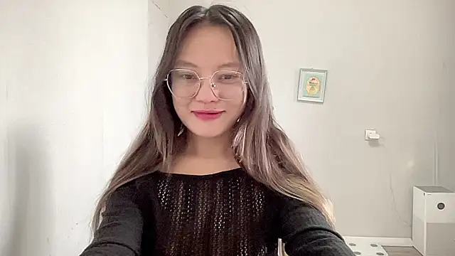 Risalynn online show from February 8, 2025, 3:30 am