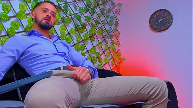 Snapshot of MAXIMUS_MASTE3 chatting on February 8, 2026, 7:11 pm MAXIMUS MASTE3 online show from February 8, 2026, 7:11 pm