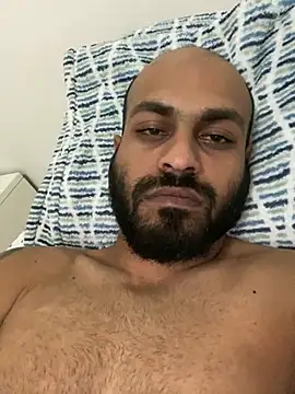 islandvybee55 online show from March 11, 2025, 4:51 am