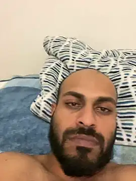 islandvybee55 online show from January 31, 2025, 12:28 am