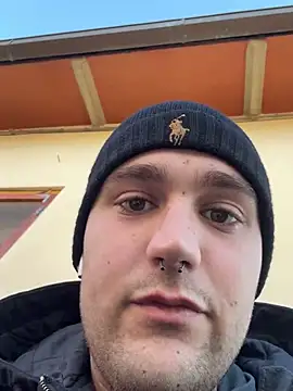 ErPumas126 online show from December 12, 2024, 1:39 pm