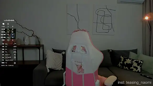 Snapshot of aesthetics__tease chatting on February 17, 2026, 4:10 am aesthetics tease online show from February 17, 2026, 4:10 am