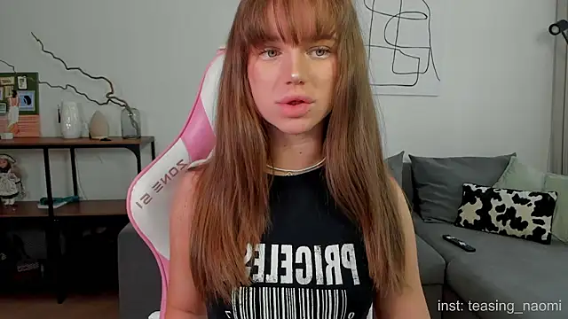 Snapshot of aesthetics__tease chatting on February 8, 2026, 4:21 am aesthetics tease online show from February 8, 2026, 4:21 am