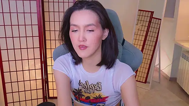 CarrieAmber online show from April 25, 2026, 1:52 pm