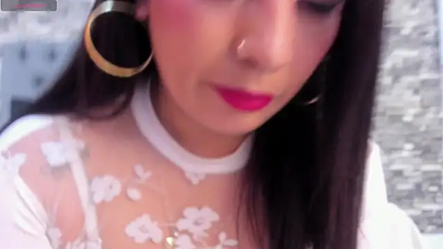 VickyJohnson1 online show from April 18, 2026, 9:04 pm