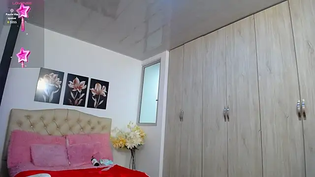 abigail f00x online show from April 20, 2026, 12:41 pm