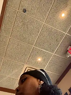 Snapshot of loveluna8 chatting on January 12, 2026, 5:09 pm loveluna8 online show from January 12, 2026, 5:09 pm