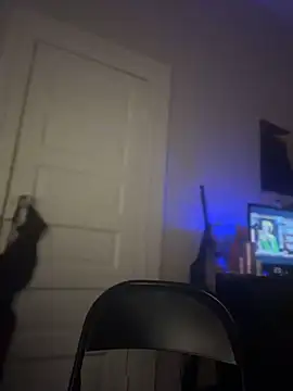 Snapshot of loveluna8 chatting on February 10, 2026, 4:33 am loveluna8 online show from February 10, 2026, 4:33 am