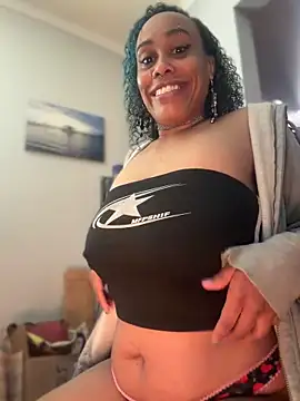 loveluna8 online show from April 10, 2026, 6:26 pm