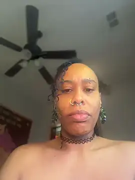 Snapshot of loveluna8 chatting on February 13, 2026, 2:28 pm loveluna8 online show from February 13, 2026, 2:28 pm