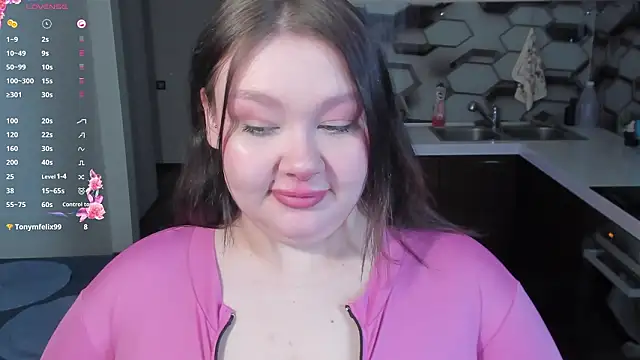 LilyBelll online show from February 2, 2026, 5:06 am