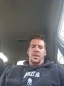 Titanhoott online show from March 7, 2026, 10:21 am