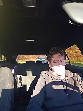 Titanhoott online show from December 28, 2024, 9:52 am