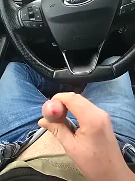 Titanhoott online show from December 9, 2024, 8:22 am