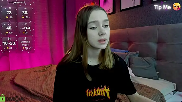 Lesi Moonie01 online show from February 19, 2026, 8:11 am