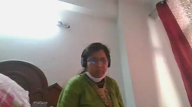 cutiecatty21 online show from December 9, 2024, 9:28 am