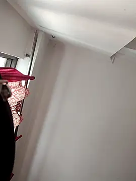 cutiecatty21 online show from October 26, 2025, 10:26 am