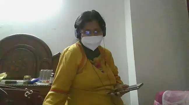 cutiecatty21 online show from December 10, 2024, 2:50 pm