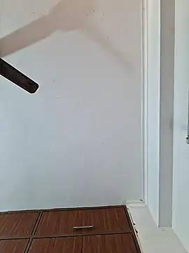cutiecatty21 online show from June 17, 2026, 11:31 am