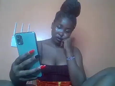 Moonfades online show from January 31, 2025, 12:29 pm