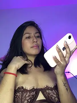 EmmaRossem online show from October 17, 2025, 7:59 pm