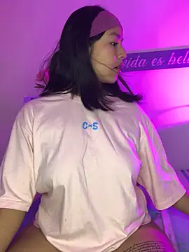 EmmaRossem online show from October 9, 2025, 7:47 pm