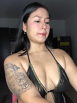 EmmaRossem online show from November 27, 2025, 7:25 pm