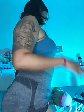 EmmaRossem online show from October 2, 2025, 7:50 pm