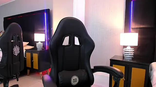 AmbarSantany online show from October 4, 2025, 10:44 pm