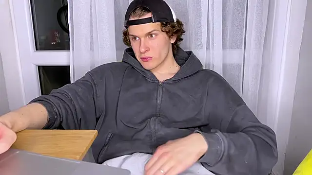 alyx garden online show from April 15, 2026, 8:20 pm