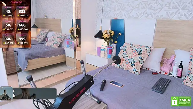 Megansttein  online show from September 10, 2025, 8:30 pm